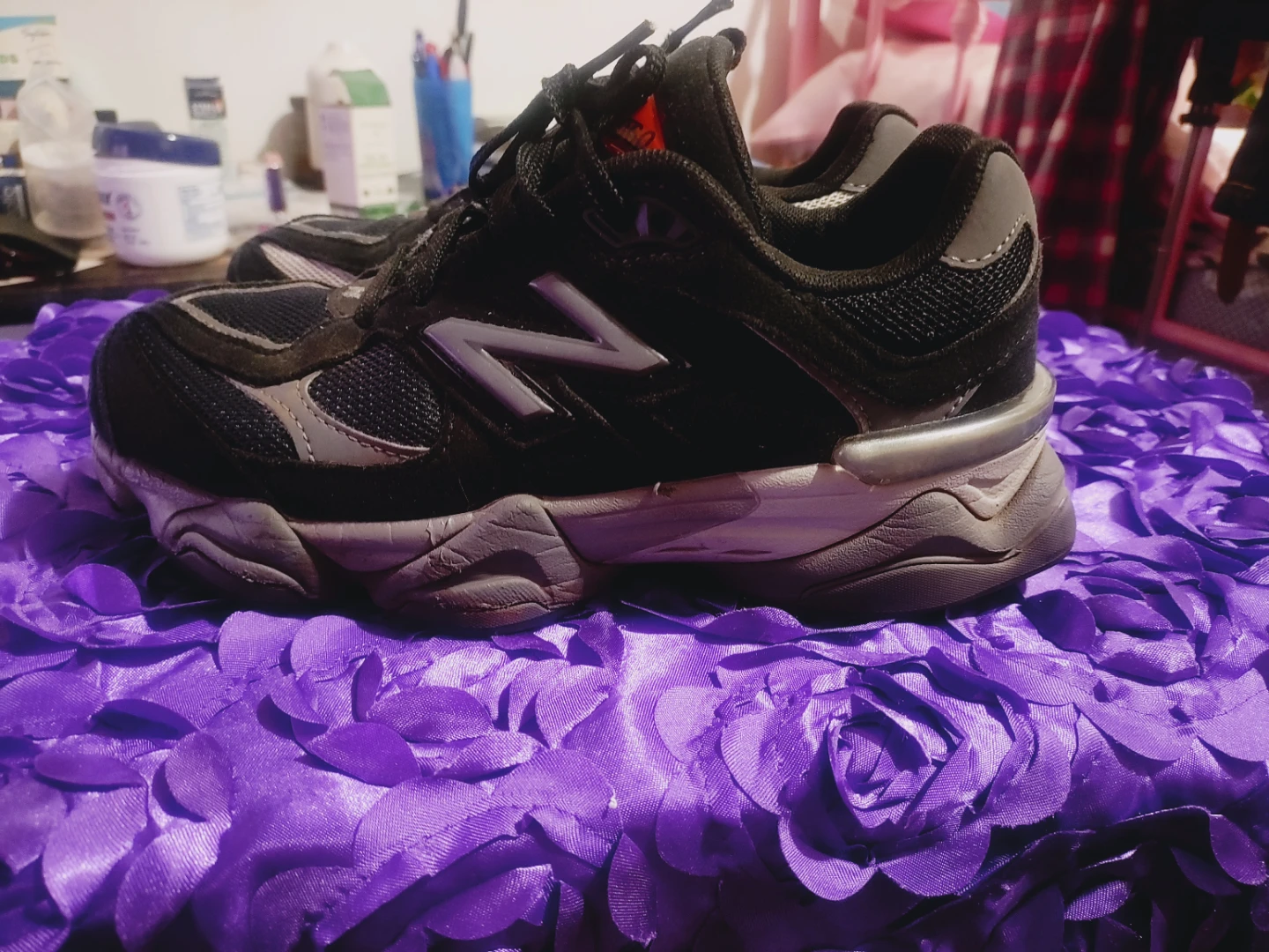 Big kids New Balance 860 Running Shoes size 4.5 used - photo 4