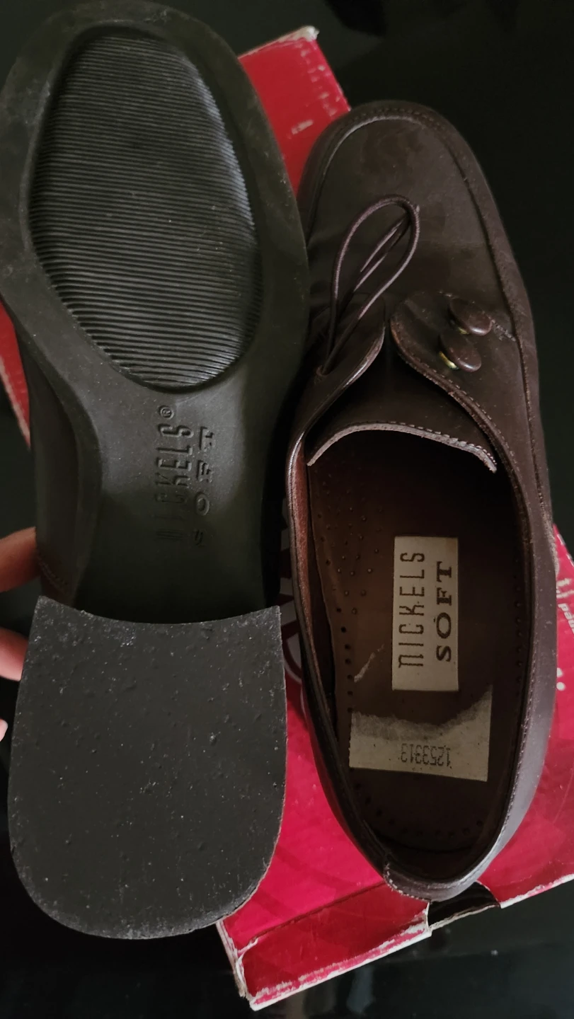 Nickels Soft & Skechers Women's Shoes - photo 3