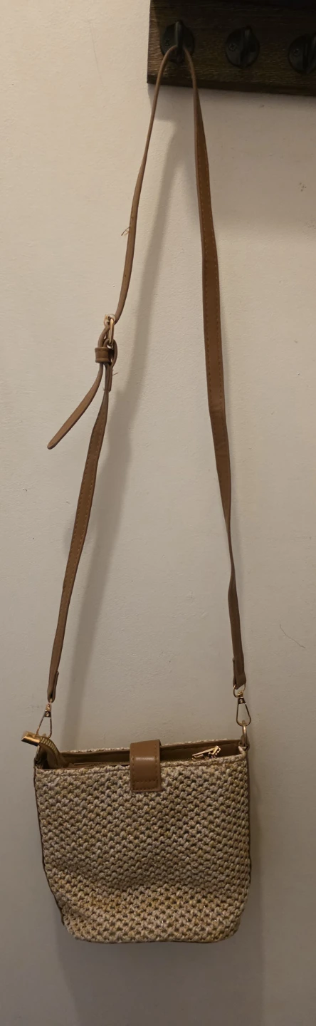 NEW Small Straw Crossbody Bag with Faux Leather Trim - photo 5