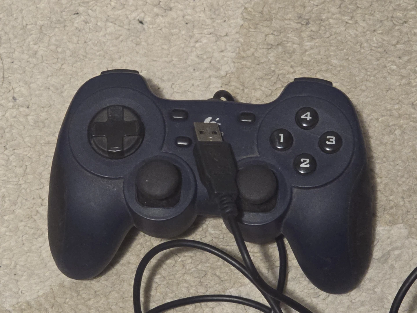 PC Logitech Dual Action Game Controller - photo 3