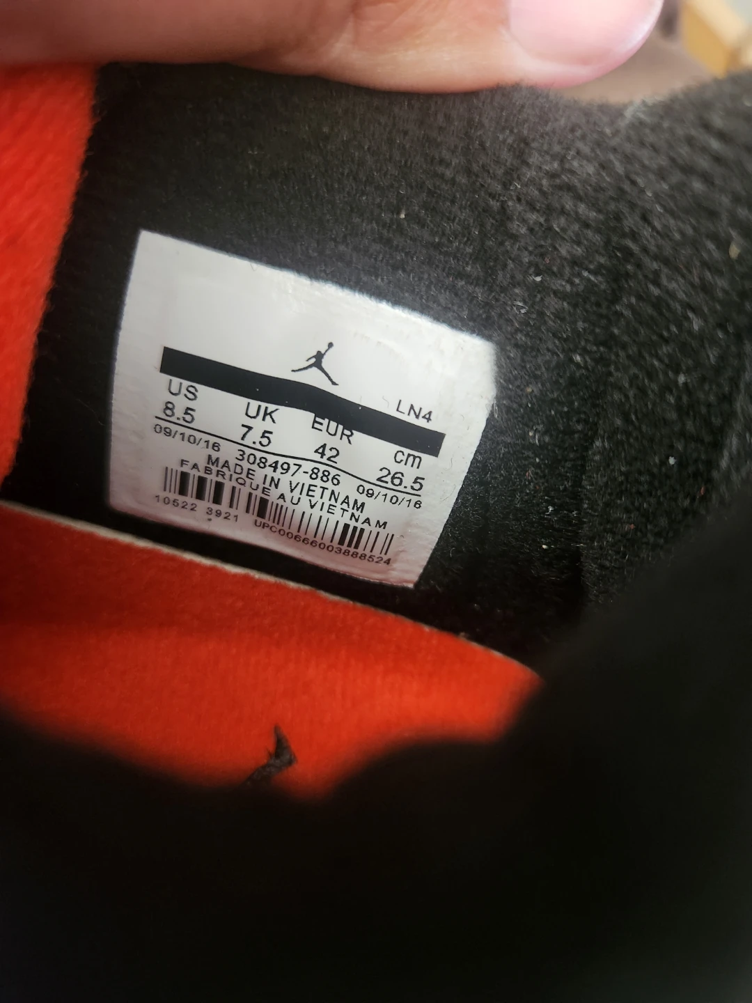 Air Jordan 4 Retro Shoes - photo 4