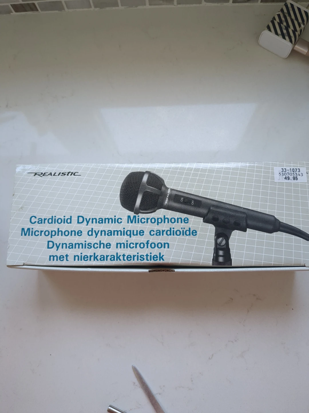 Realistic Cardioid Dynamic Microphone