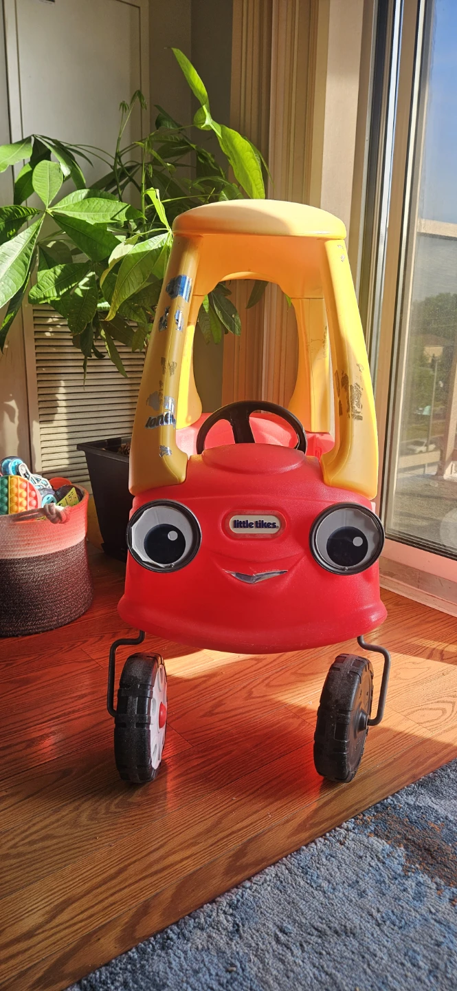 Little Tikes Cozy Coupe Ride-On Car - photo 3