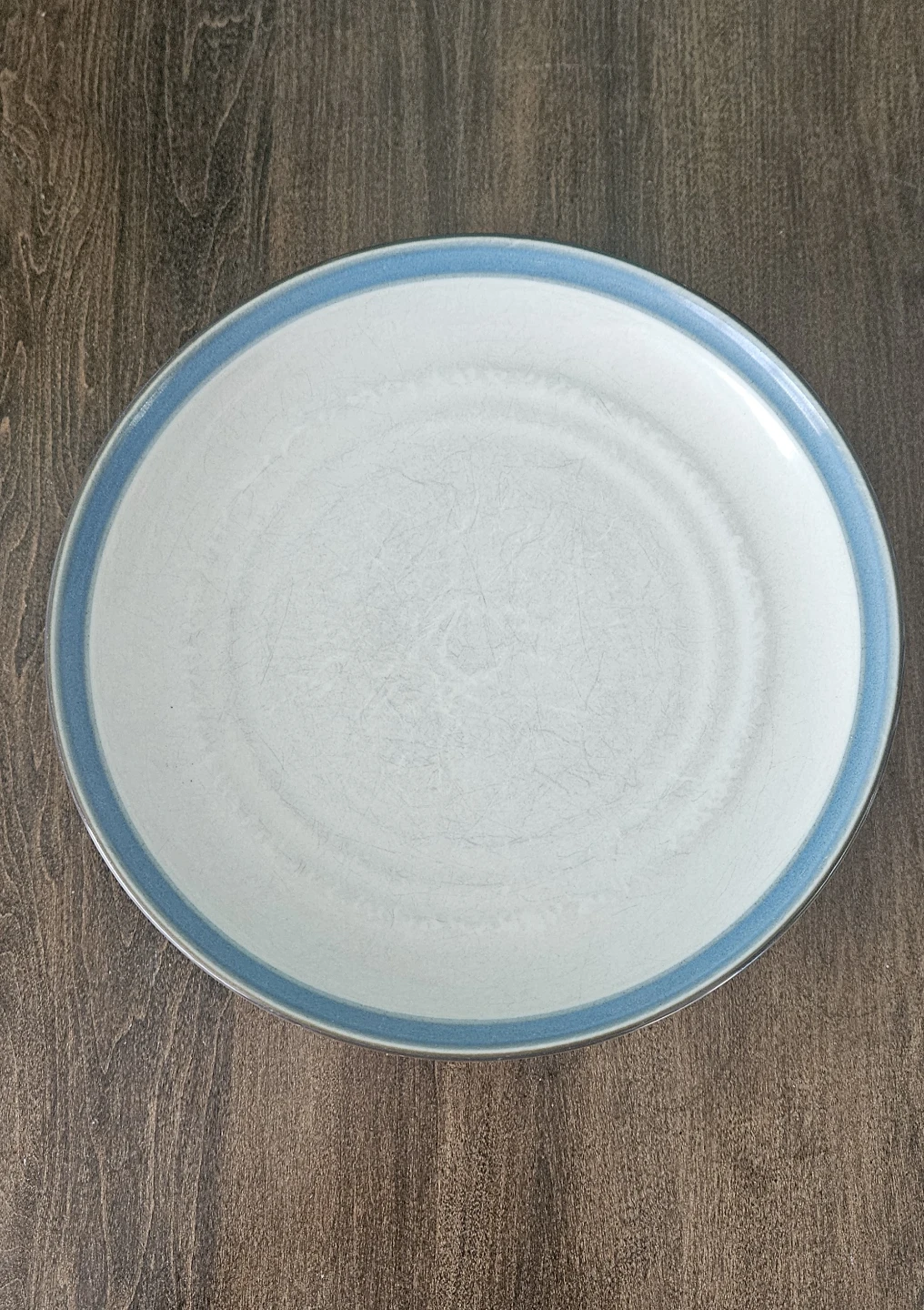 Stoneware dinner plates