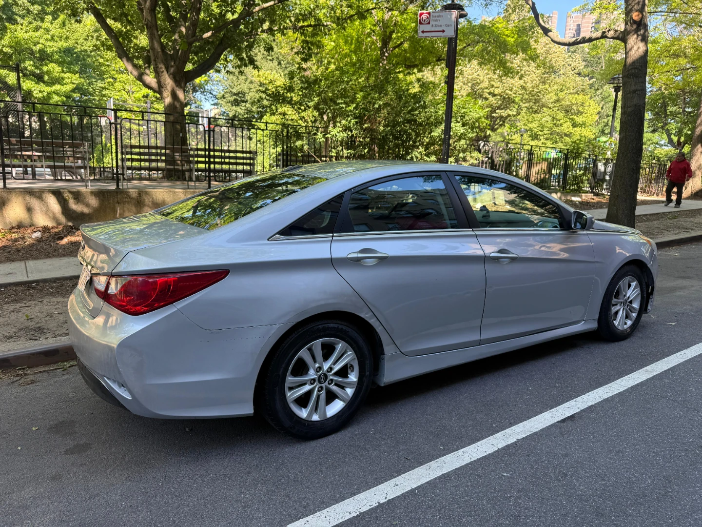 Silver Hyundai Sonata Sedan - photo 2