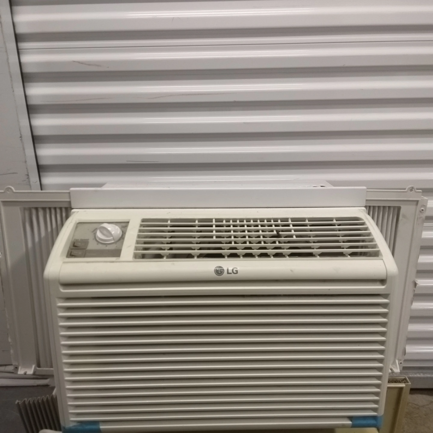 AC GOOD CONDITION - photo 3