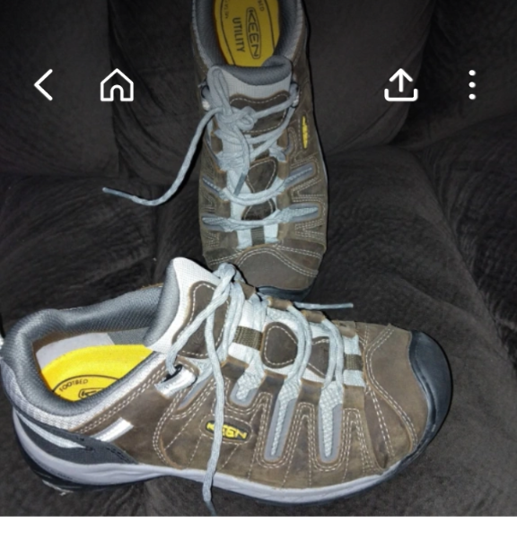 KEEN women's steel  toe shoes Brown Low-Top Work Shoes