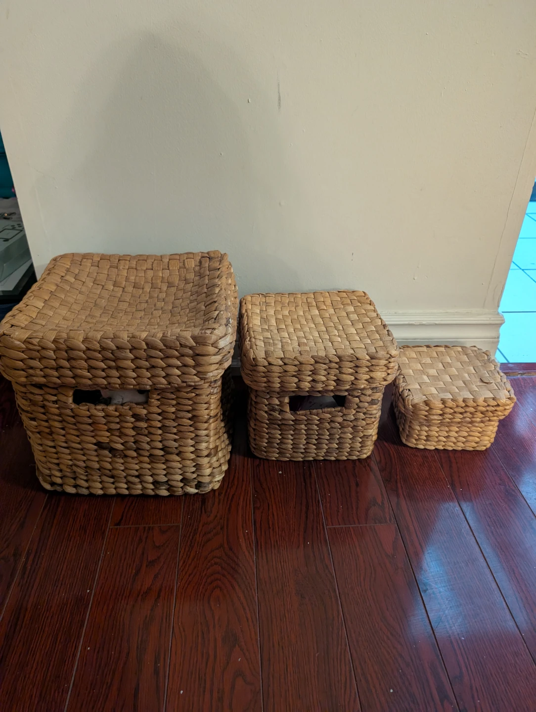 Set of 3 Woven Storage Baskets with Lids