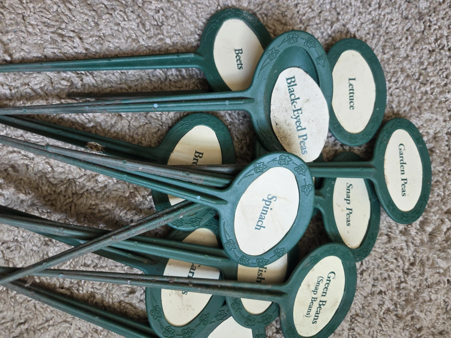 GARDEN MARKERS