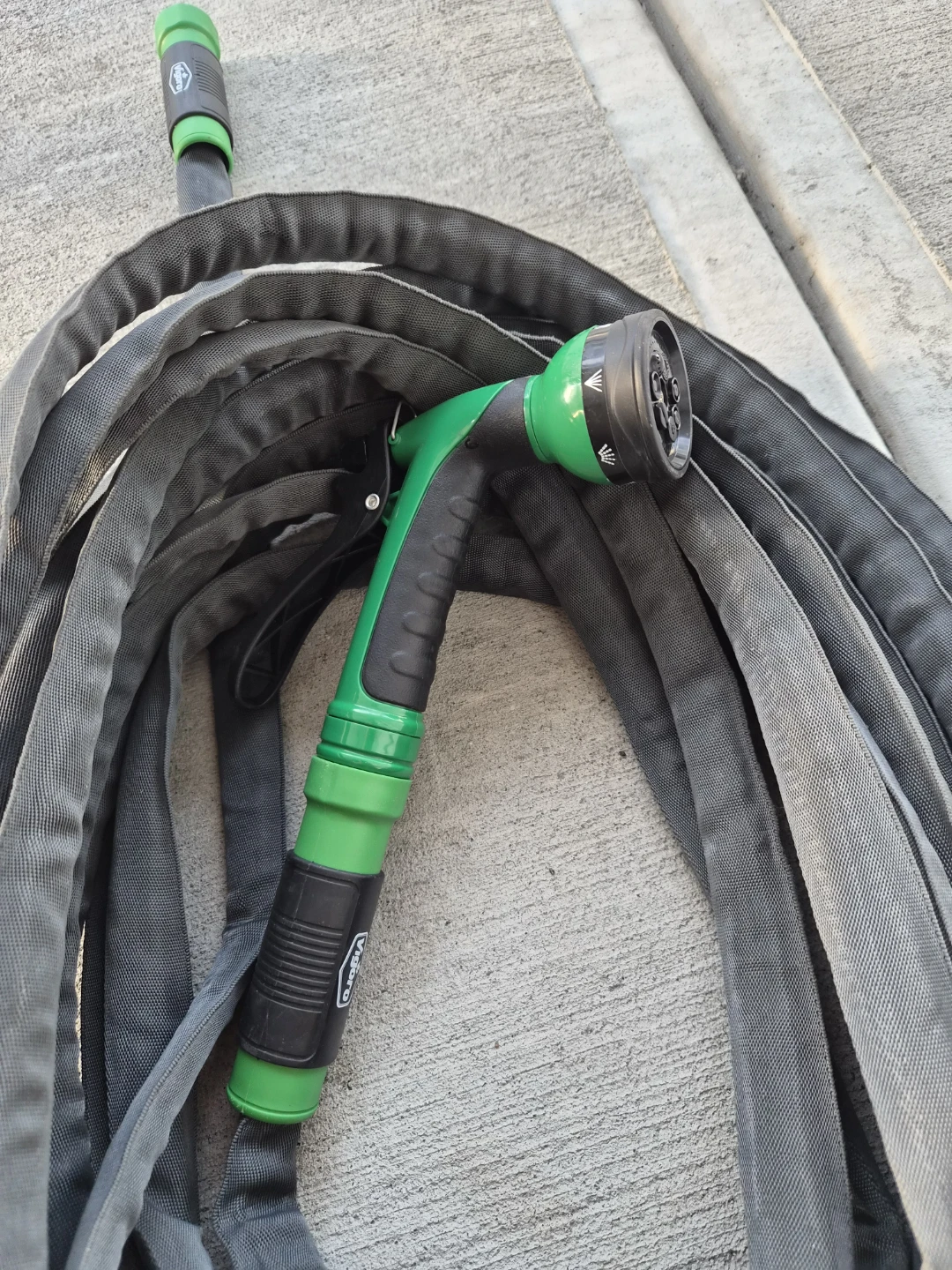 Vigoro 50' Heavy Duty Fabric Hose with Nozzle - photo 4