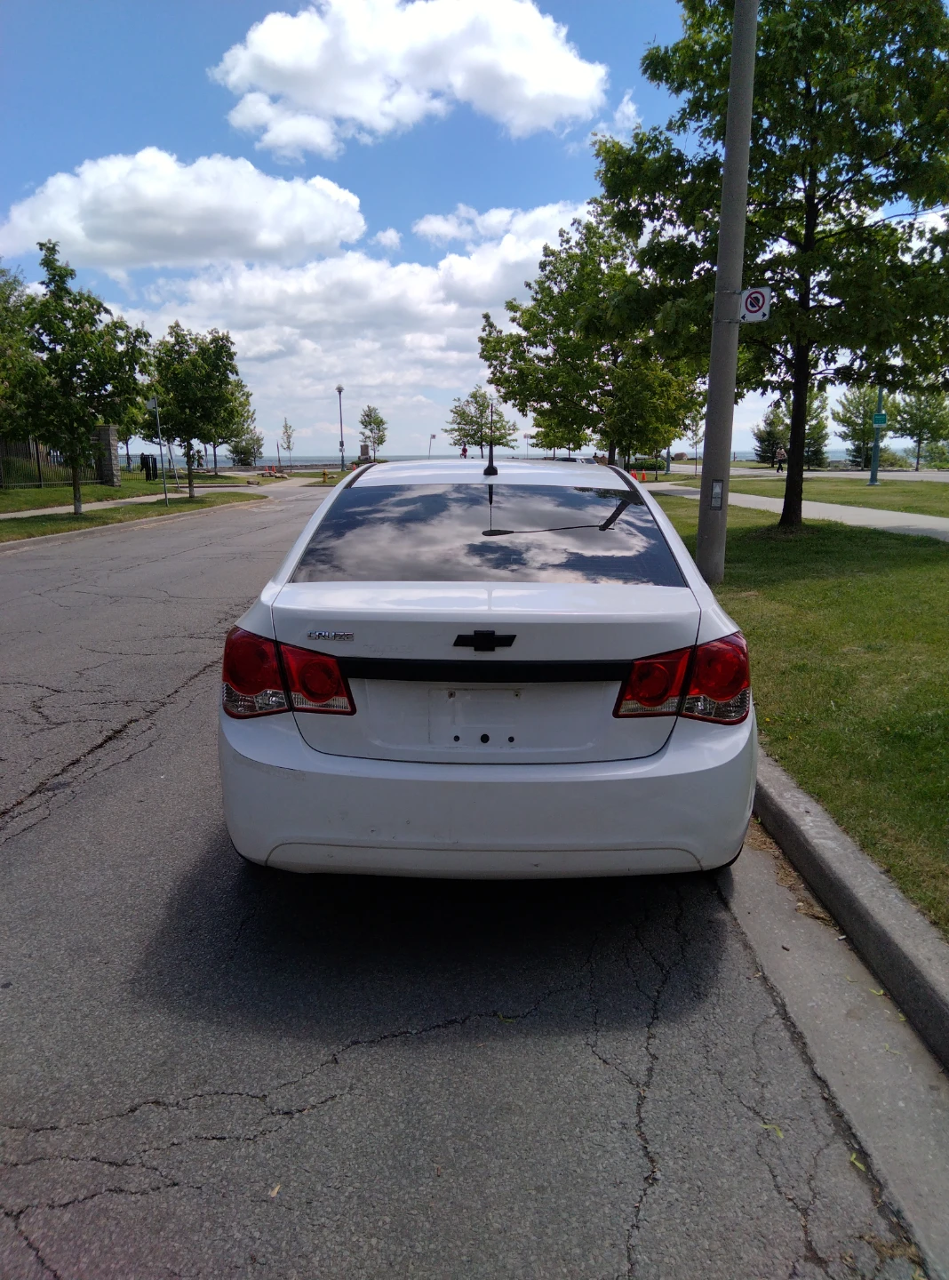 2013 Chevrolet Cruze LS - photo 5
