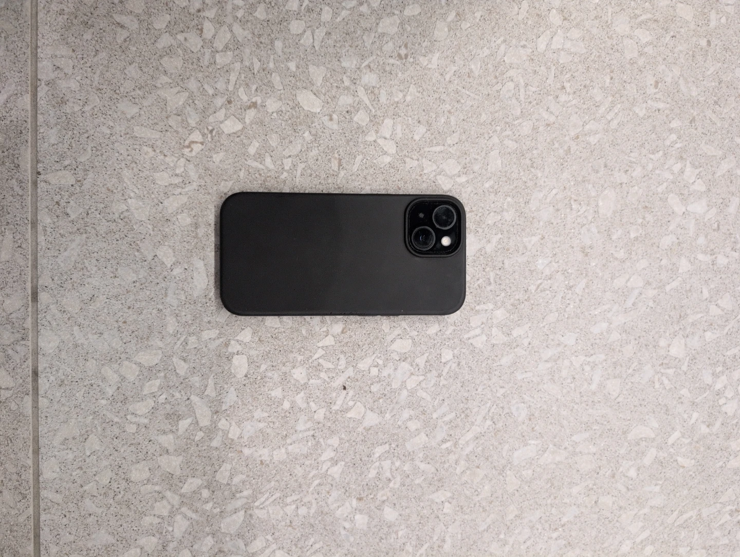 Iphone 15 - photo 3