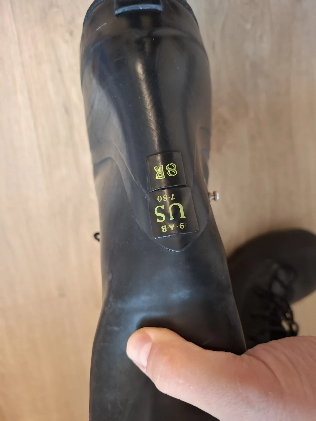 Black Rubber Boots Size 8R for Winter - photo 3
