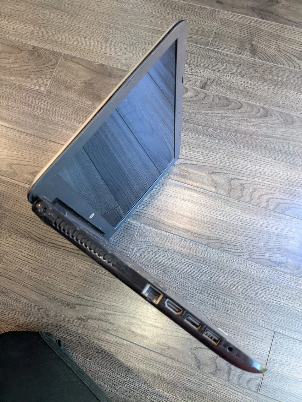 HP Laptop N3710 - photo 3