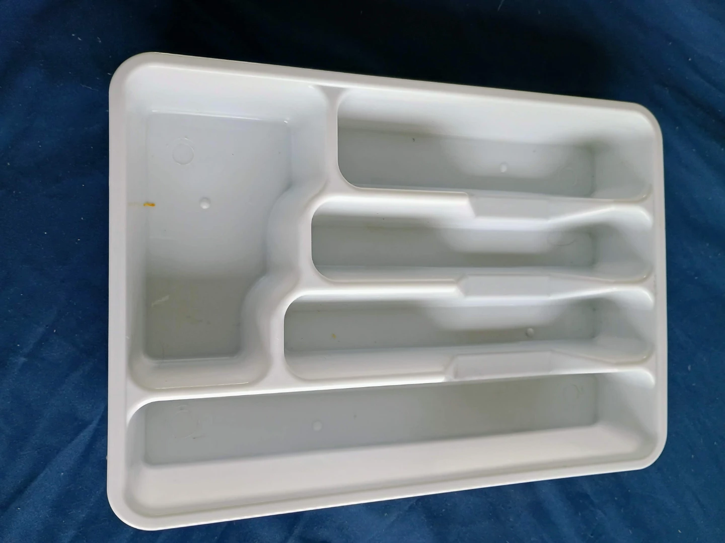 ⚽  White Plastic Cutlery Drawer Organizer Tray