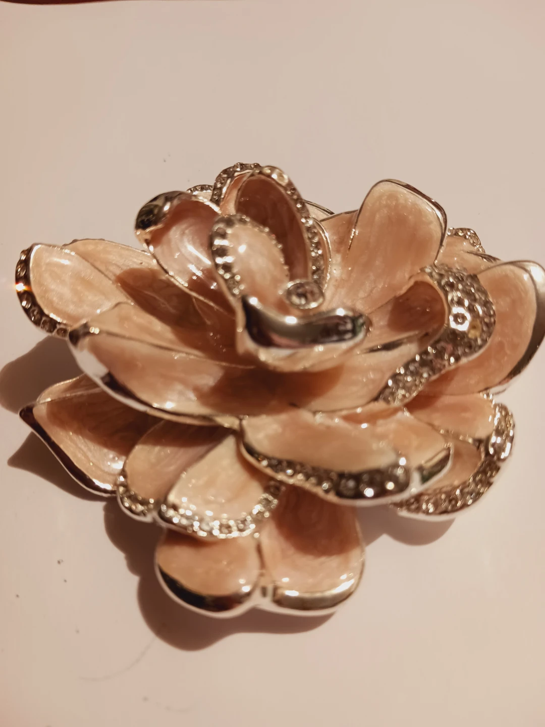 1960s JOAN RIVERS Signed Pink Gardenia Swarovski Crystal Brooch - photo 4