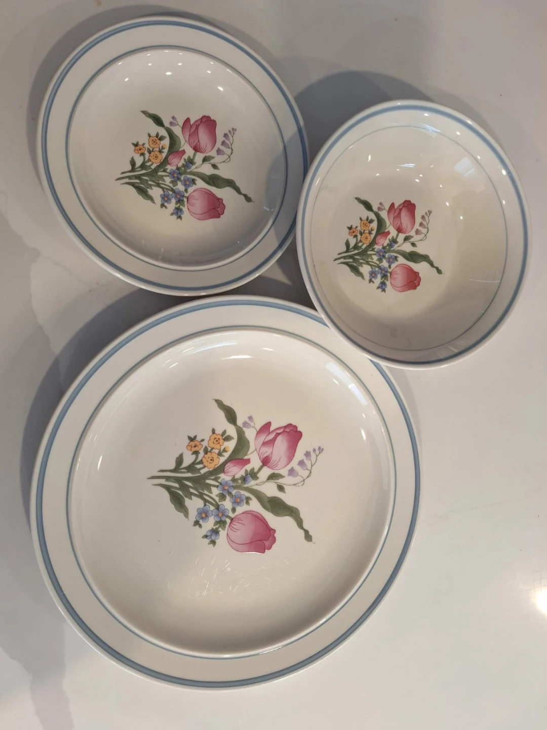 Stoneware Dinner Set with Floral Design - photo 4