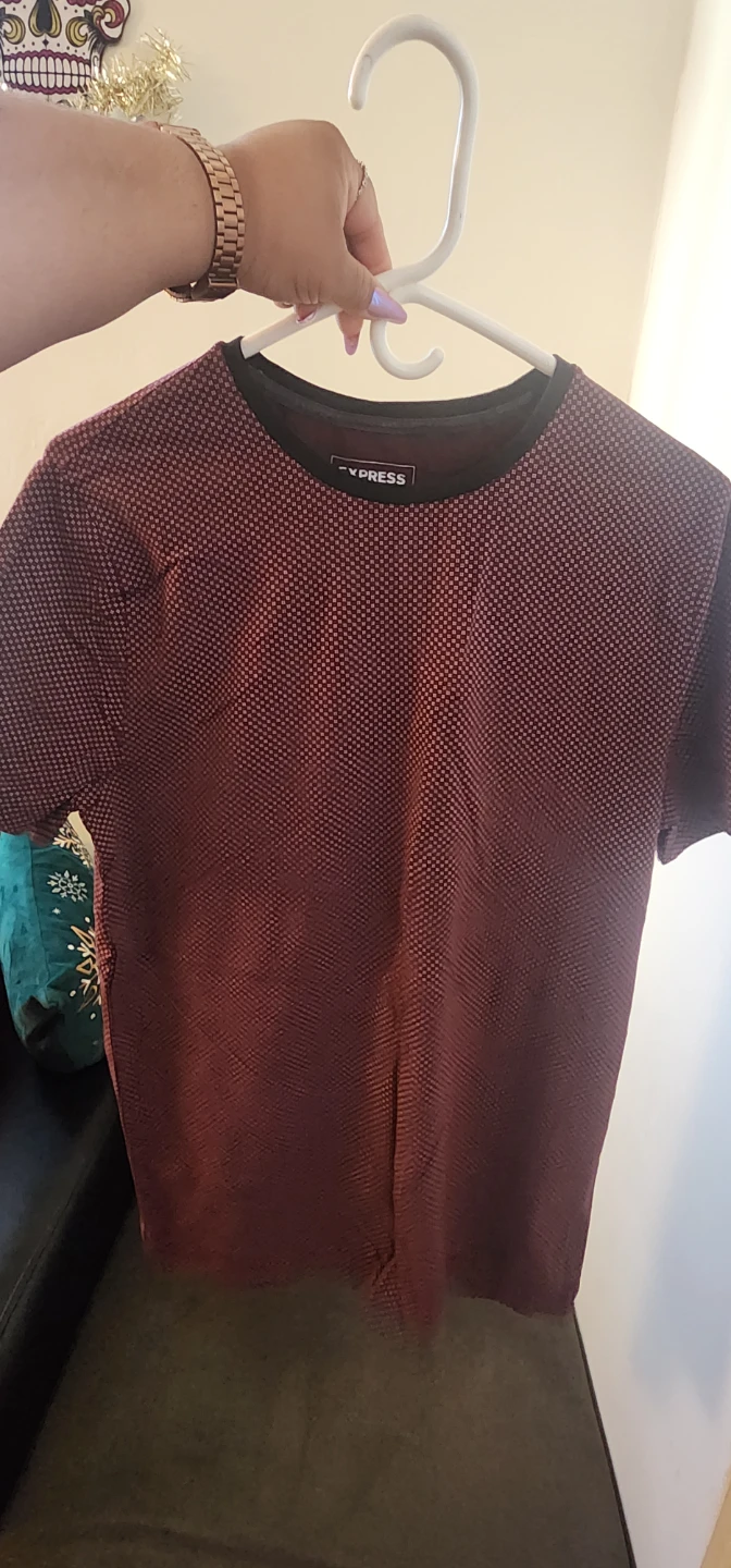 Express Men's Burgundy Textured Knit T-Shirt