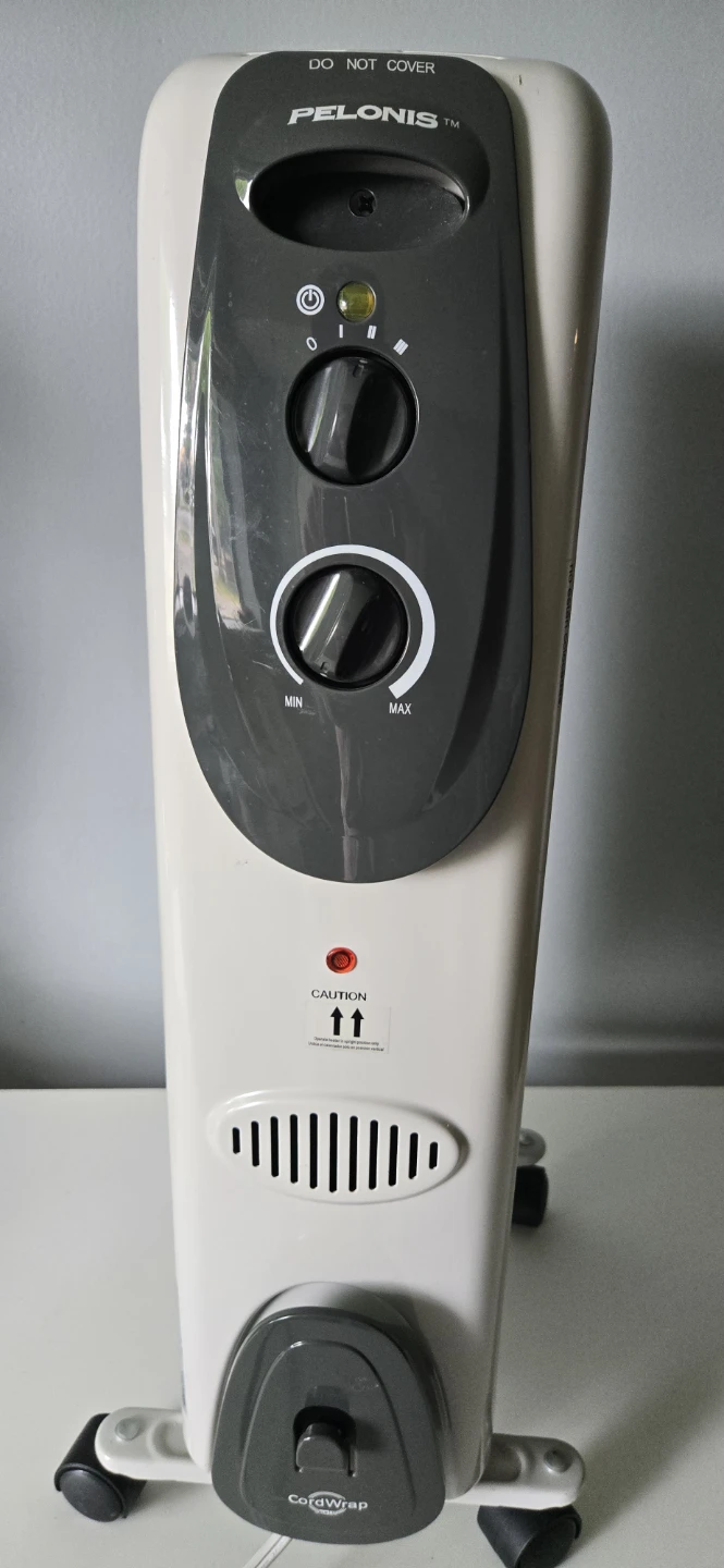 Pelonis Oil-Filled Radiator Heater