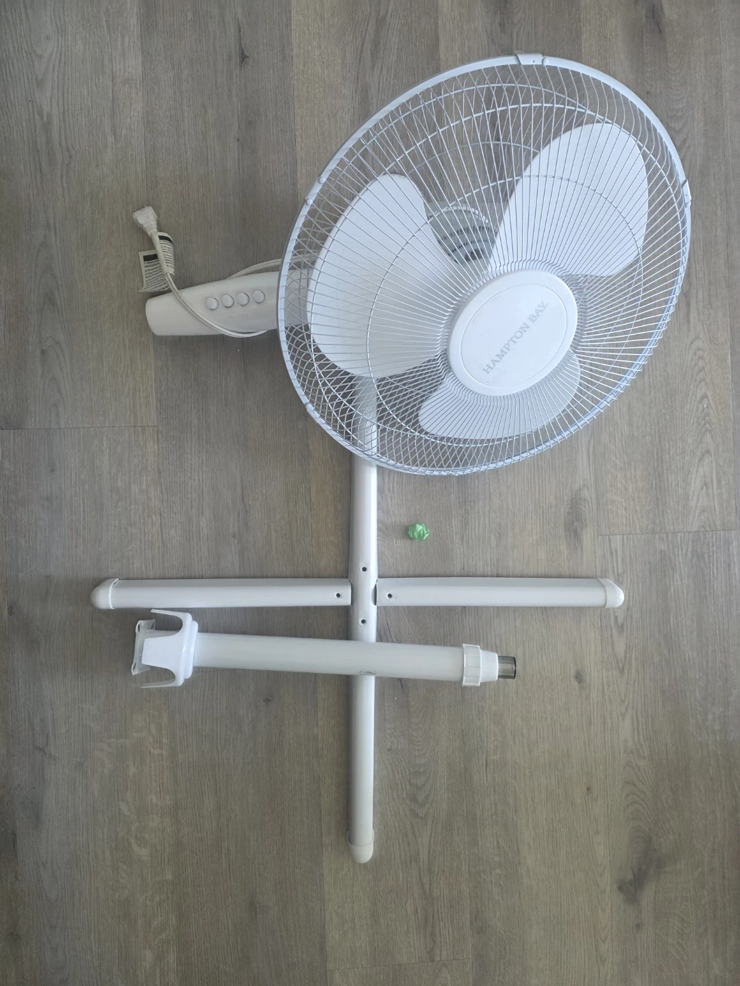Hampton Bay White Pedestal Fan - photo 2