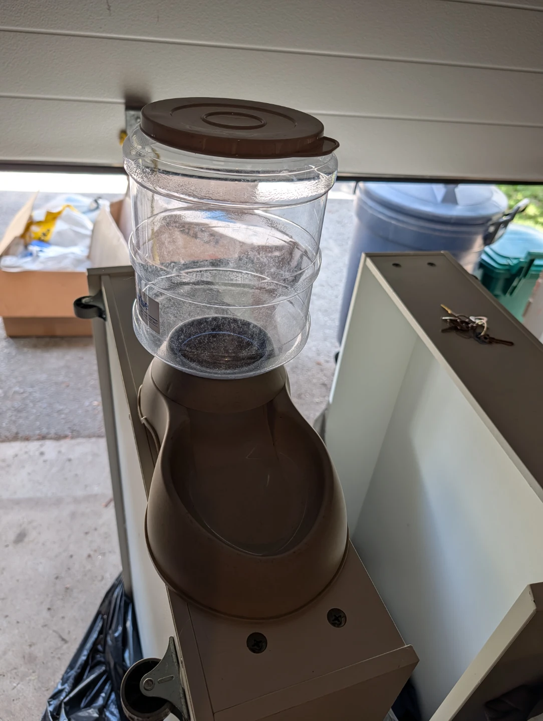 Bluerise Pet Food and Water Dispenser - photo 3