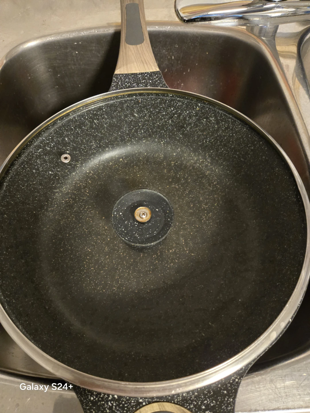Deane and White Frying Pan with Lid - photo 2