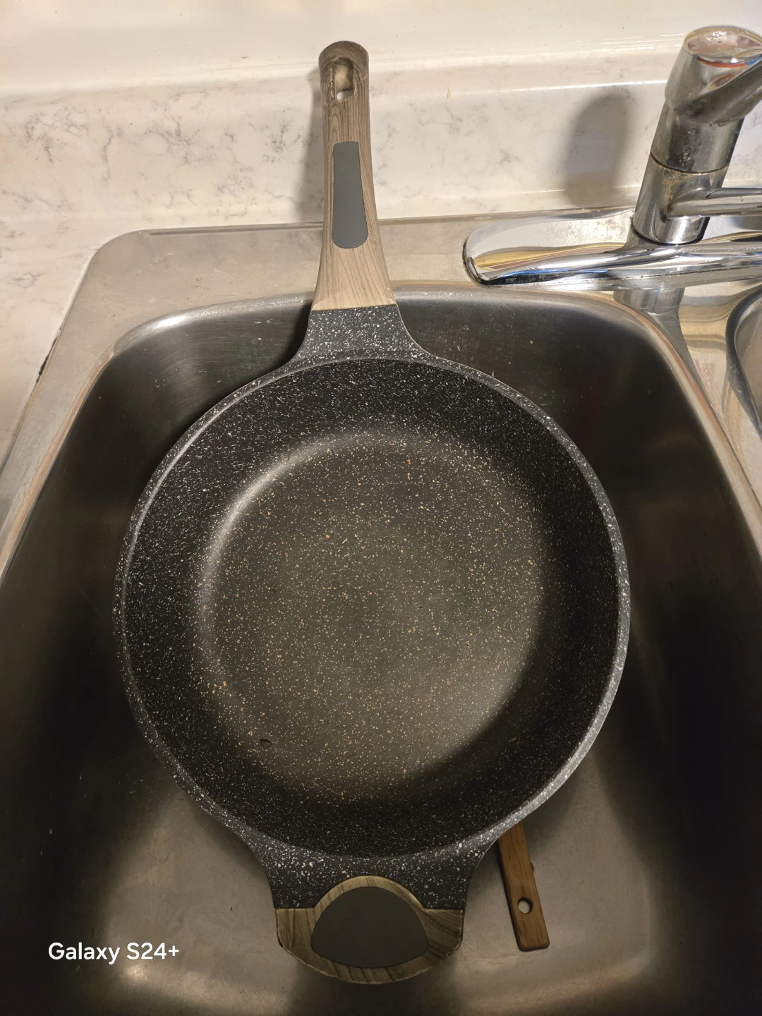 Deane and White Frying Pan with Lid - photo 3