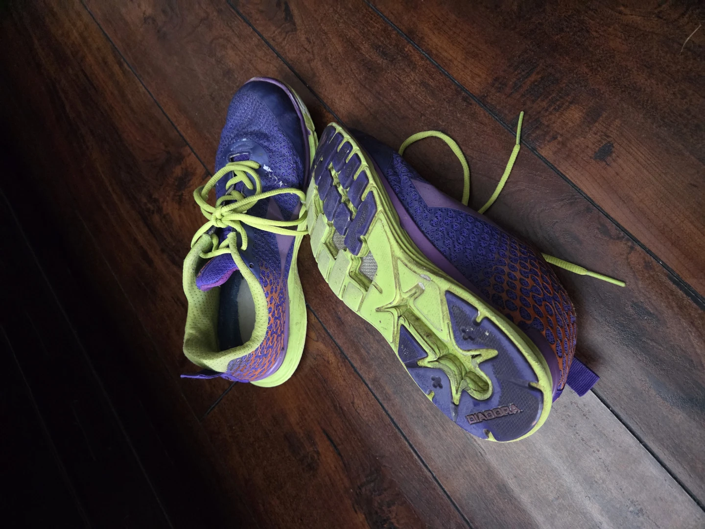Size 10 ladies Diadora Purple Running Shoes - photo 3