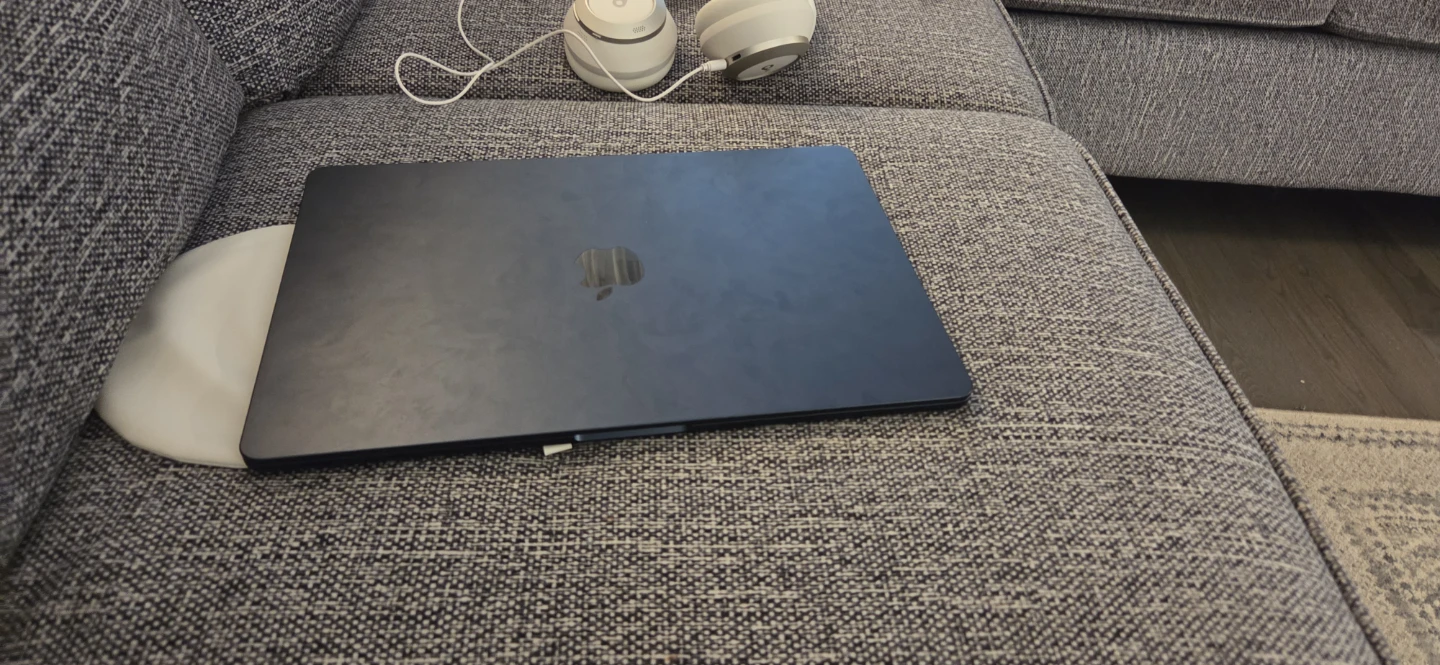 Macbook air m4 15 inch⚽️ - photo 2