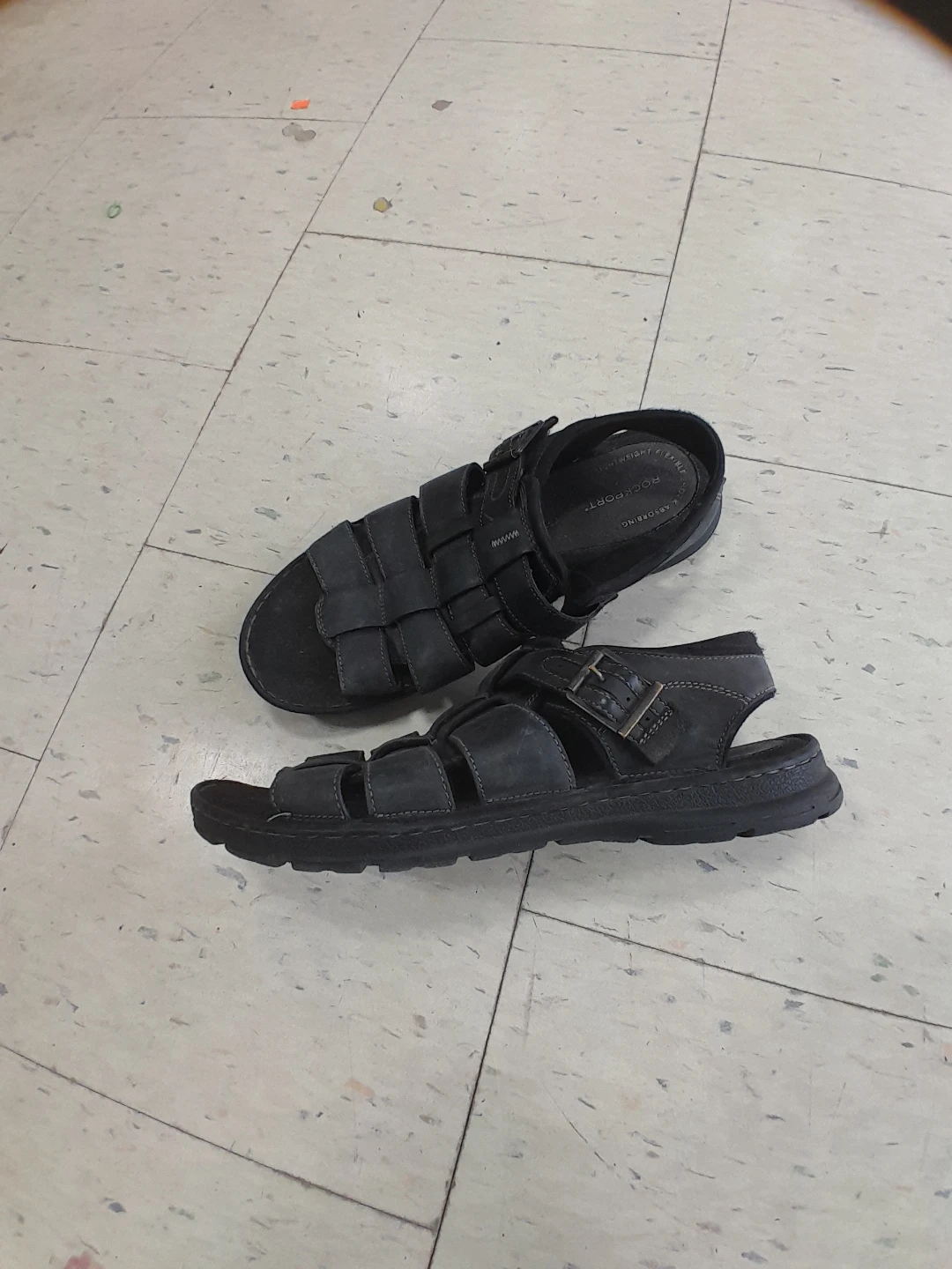 Rockport black sandals leather  Men's Size 10.5