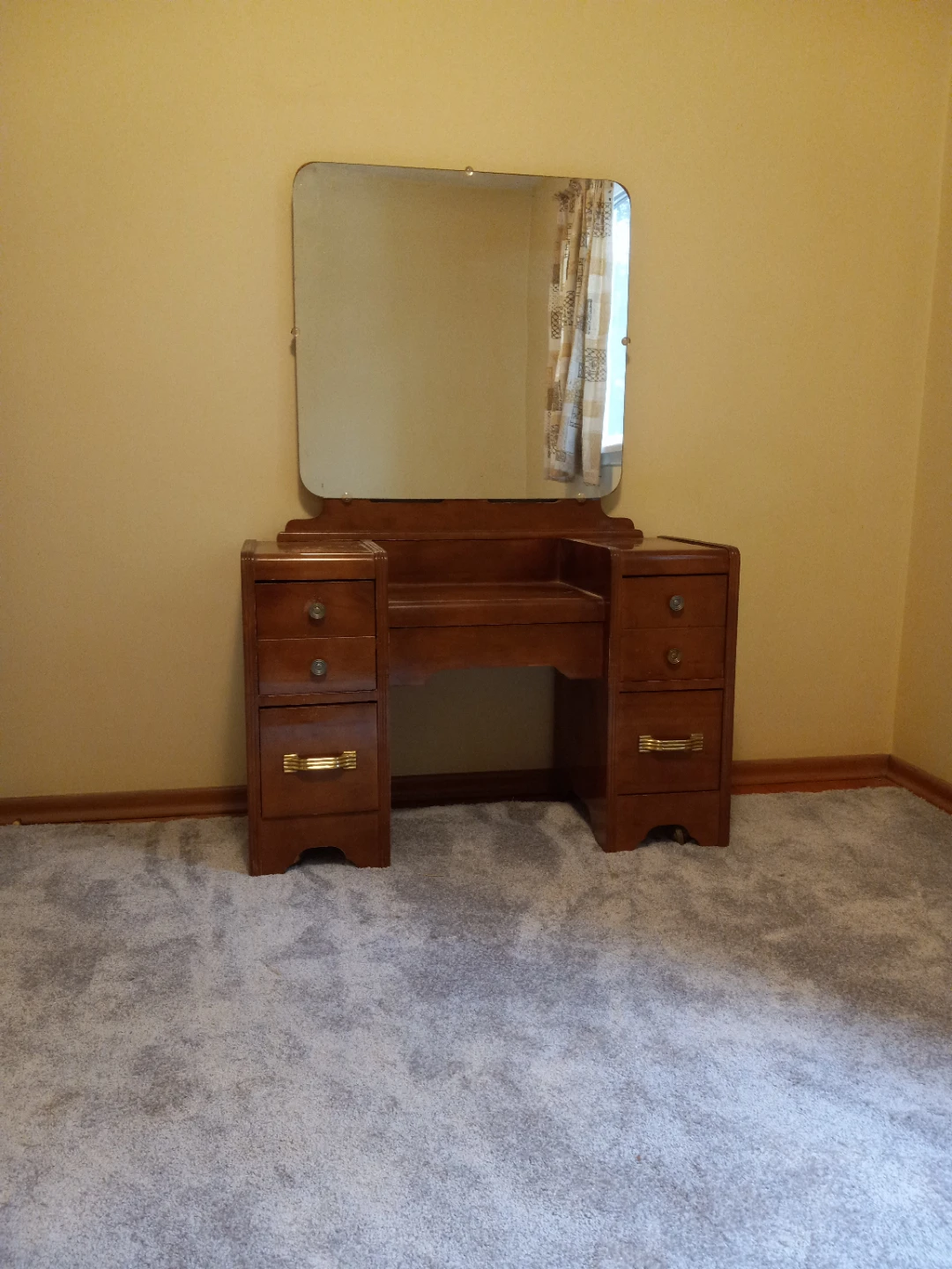 Vintage Vanity Dresser with Mirror