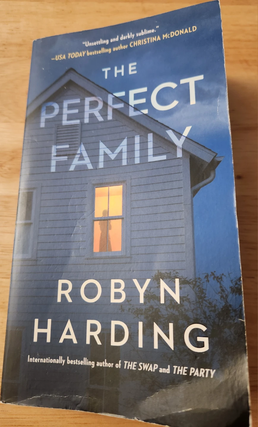 The Perfect Family by Robyn Harding - Book