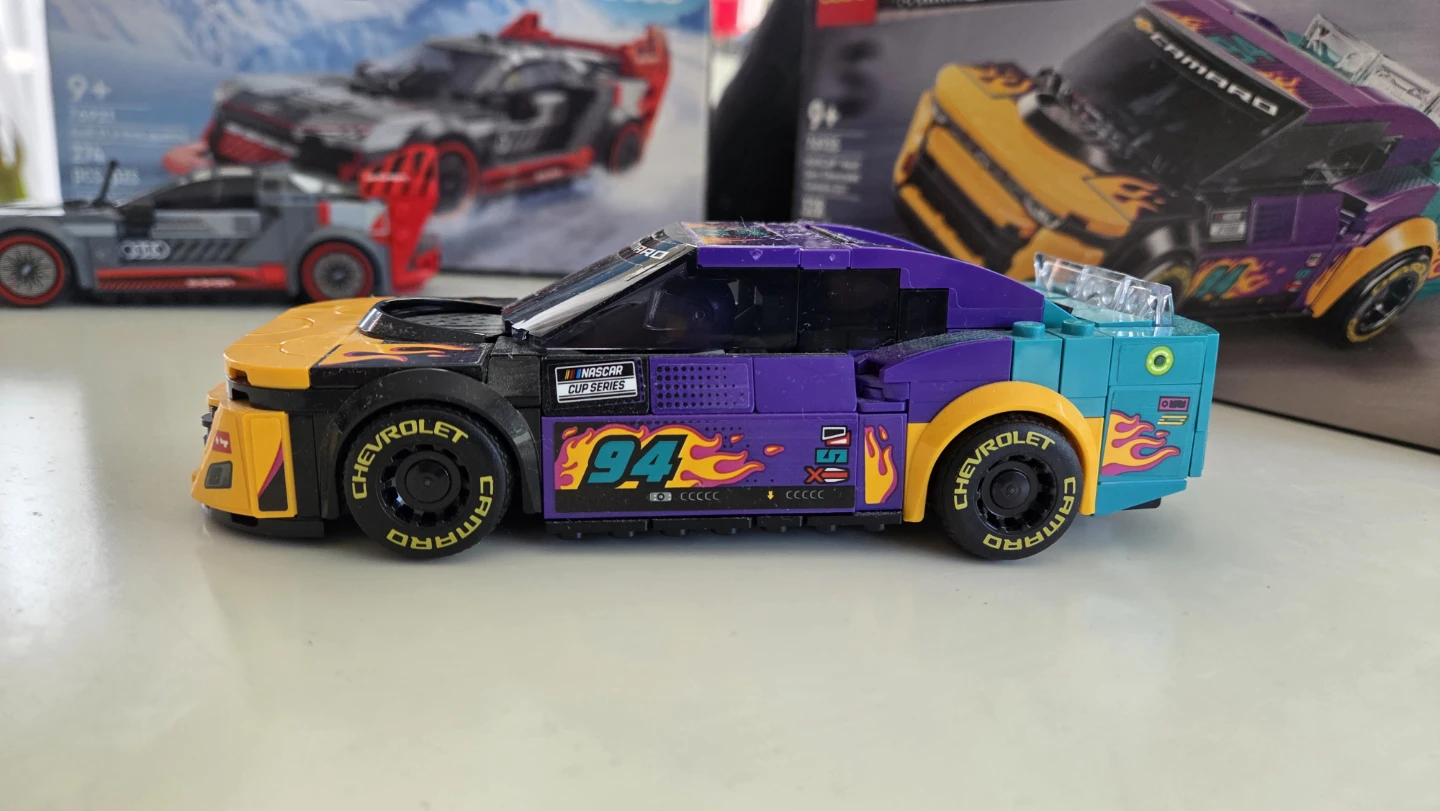 LEGO cars Audi R18 e-tron quattro & Chevrolet Camaro ZL1 - photo 5