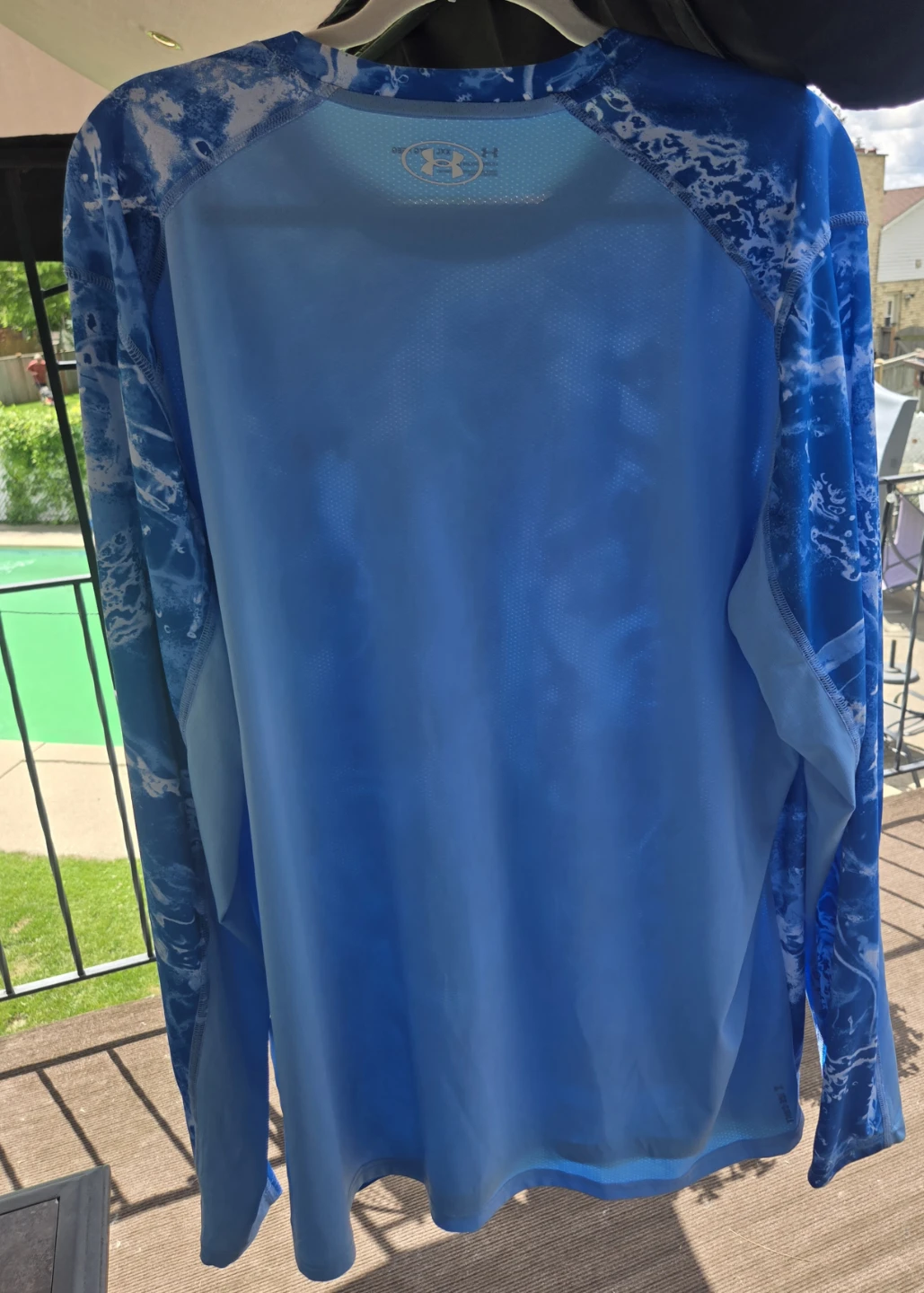Men's XXL Under Armour Long-Sleeve lightweight Loose fit shirt. - photo 2
