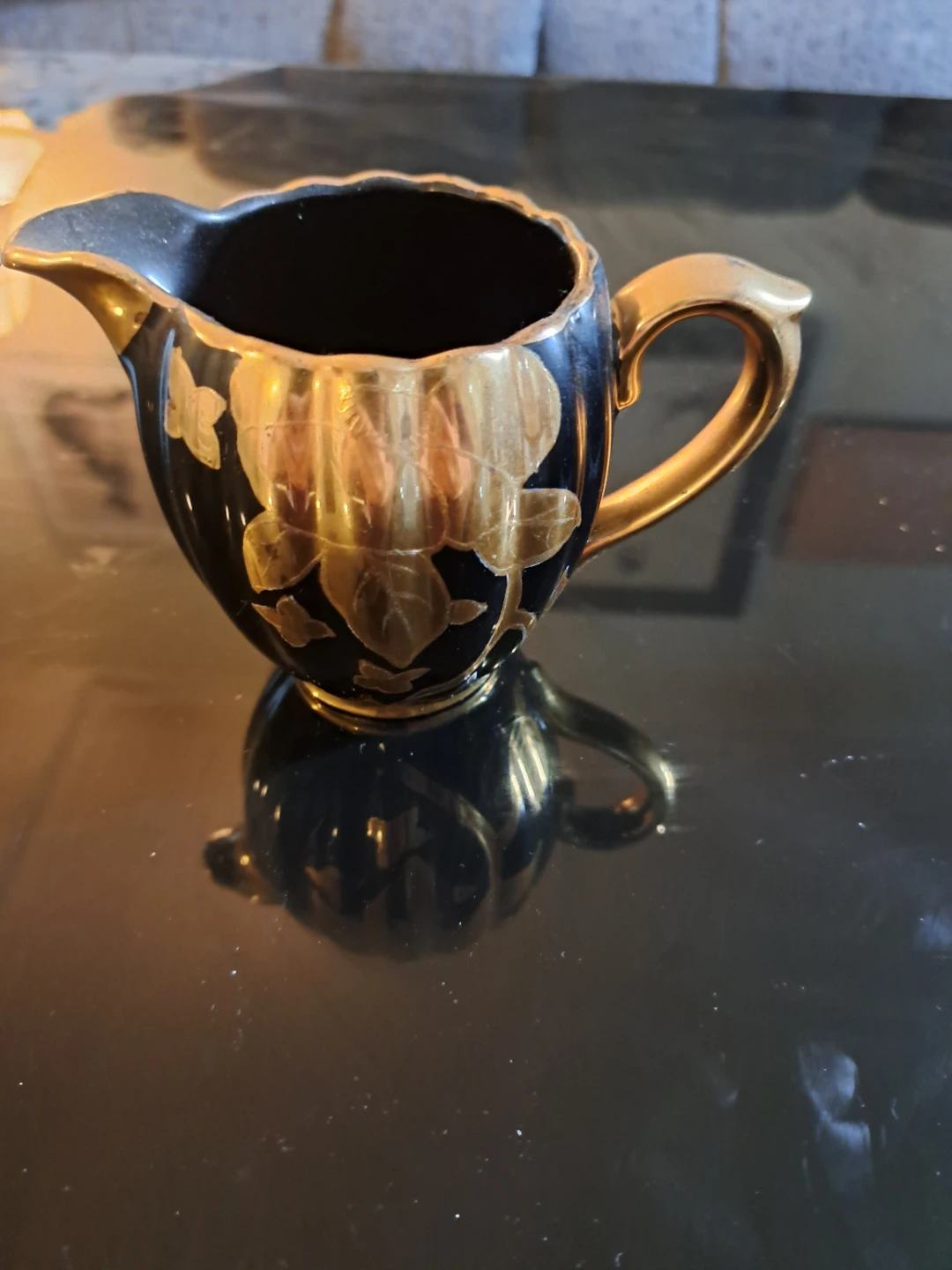 Gibson & Sons Sugar Bowl and Creamer Set - photo 4