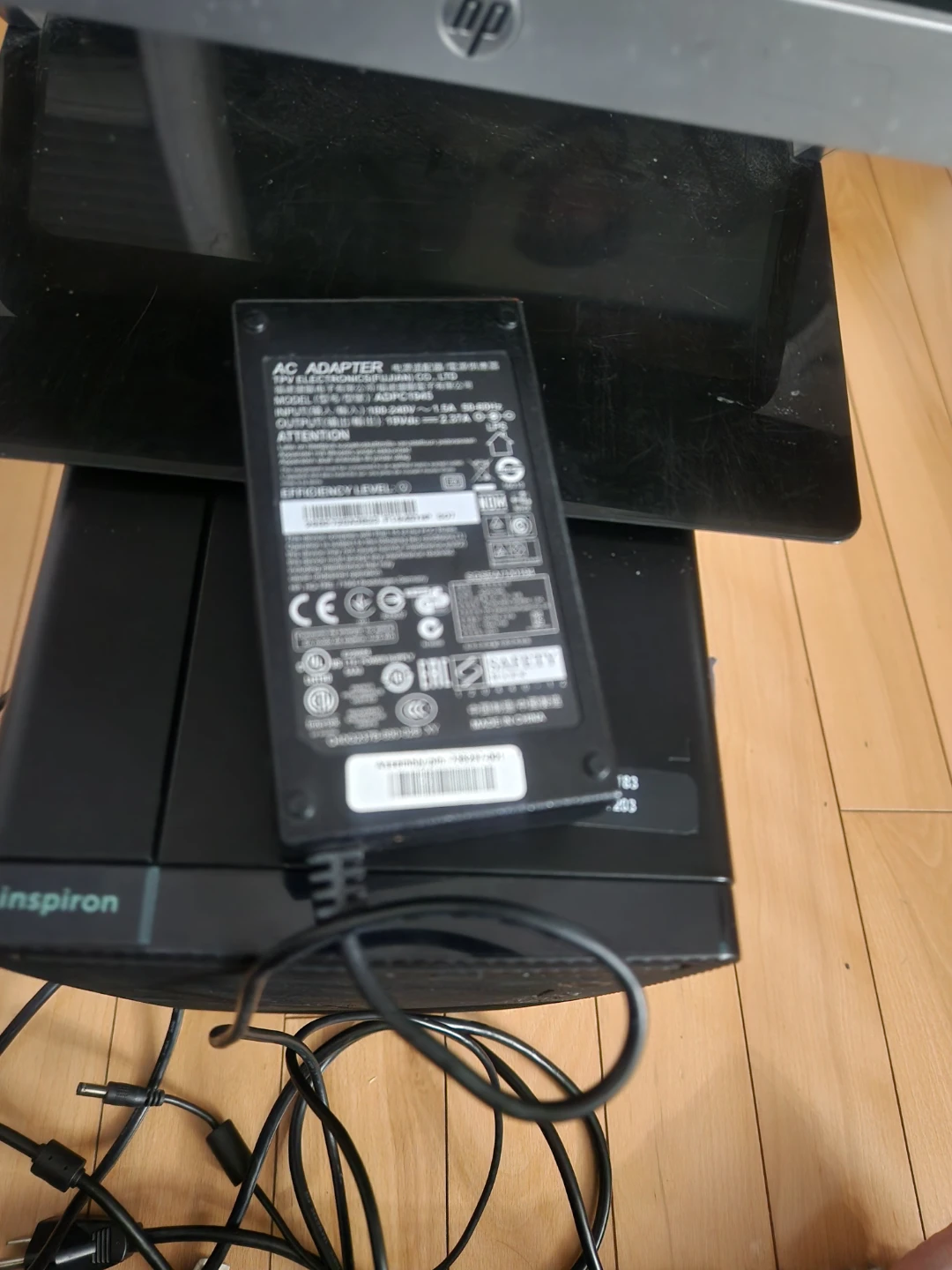 HP Pavilion 22cw 21.5 inch IPS Monitor - photo 2