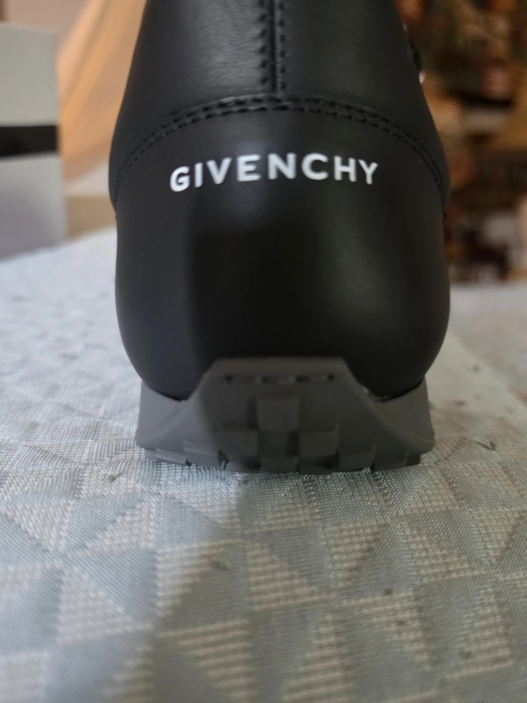 Men' Givenchy Calf Leather Sneakers - EU Size 41