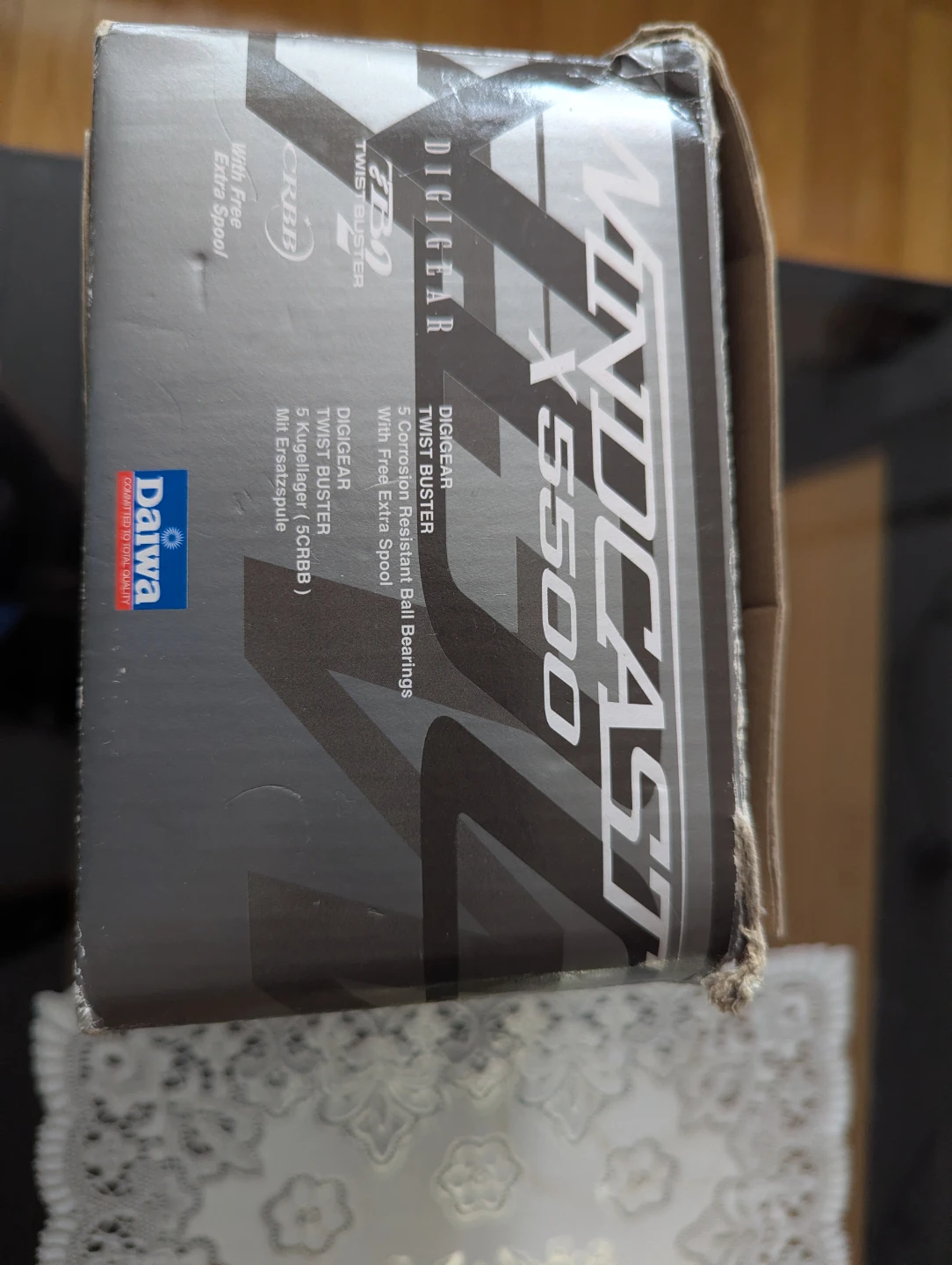 NEW DAIWA WIND CAST 5500 X. FISHING REEL - photo 2