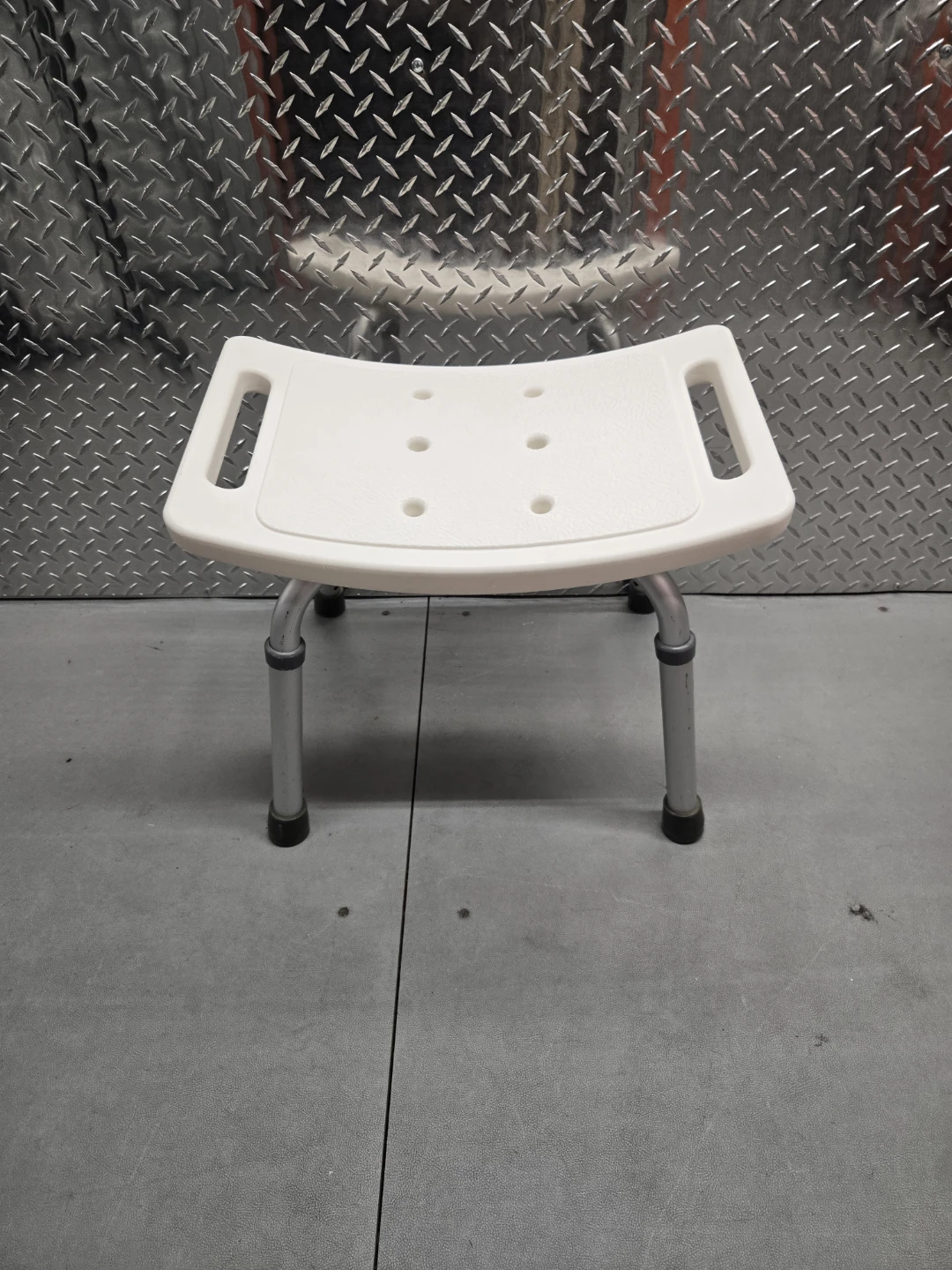 Adjustable Bathtub Shower Chair & Bath Safety Stool - photo 2