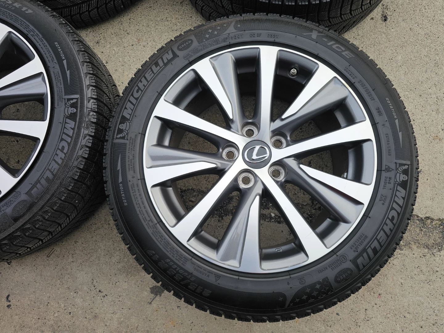 LEXUS ES, IS O.E.M RIMS AND WINTER TIRES 215/55 R17 - photo 2