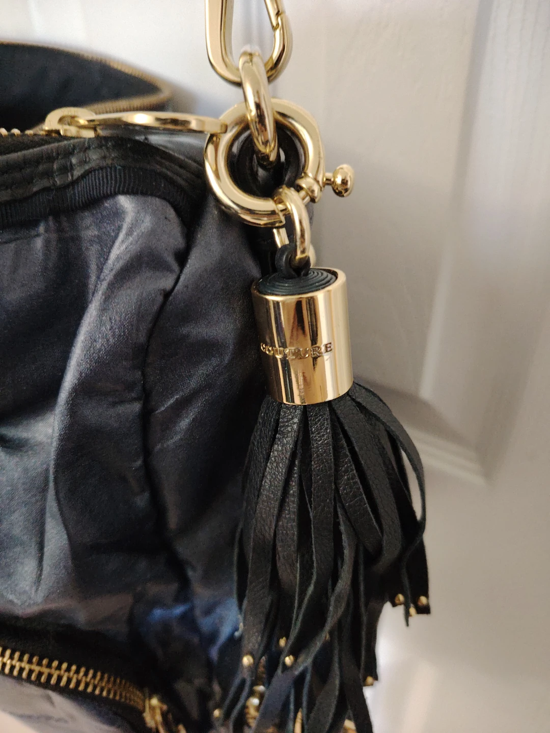 Juicy Couture Black Leather Handbag with Tassel Charm - photo 3