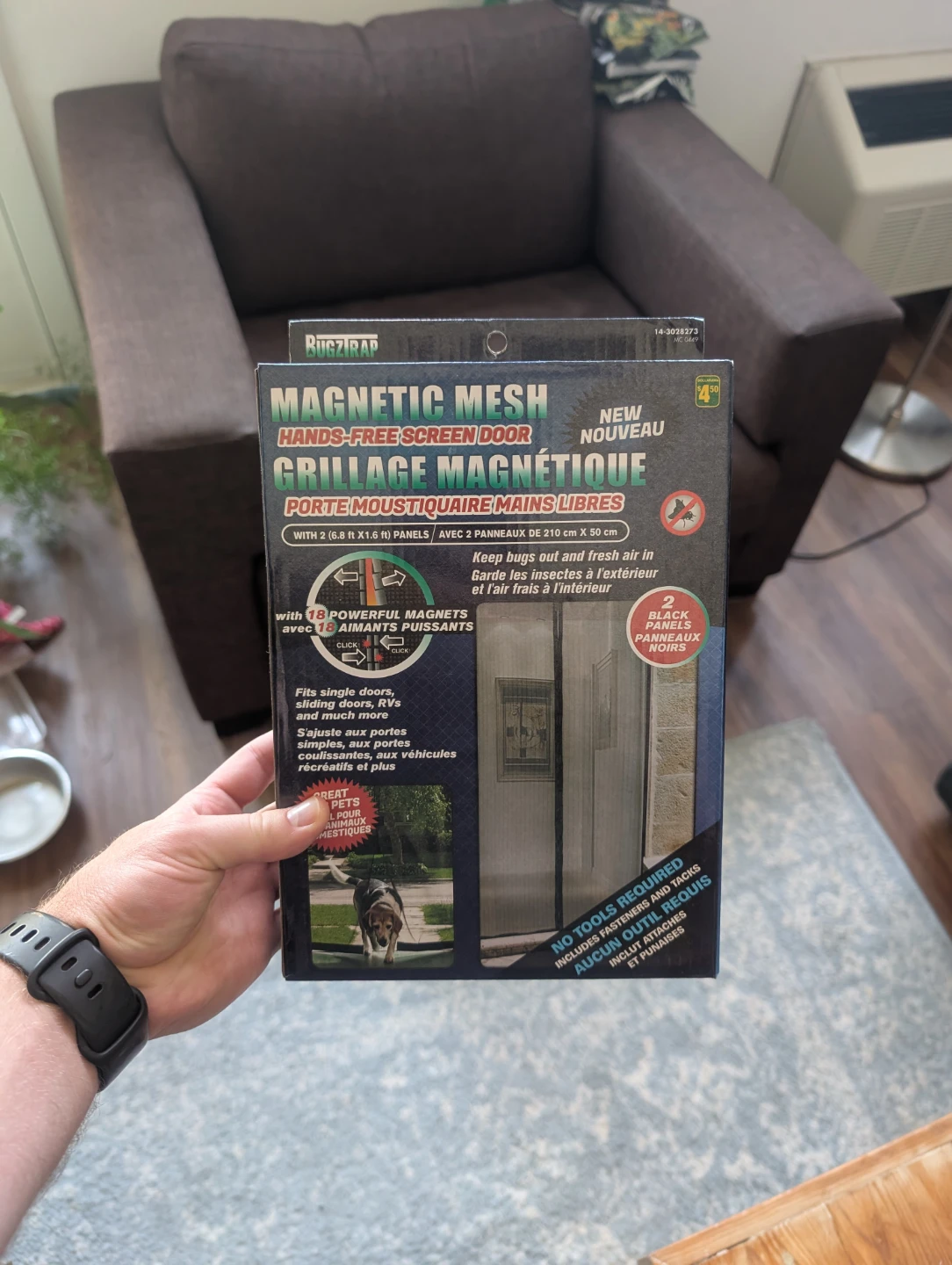 Unopened magnetic door mesh screen