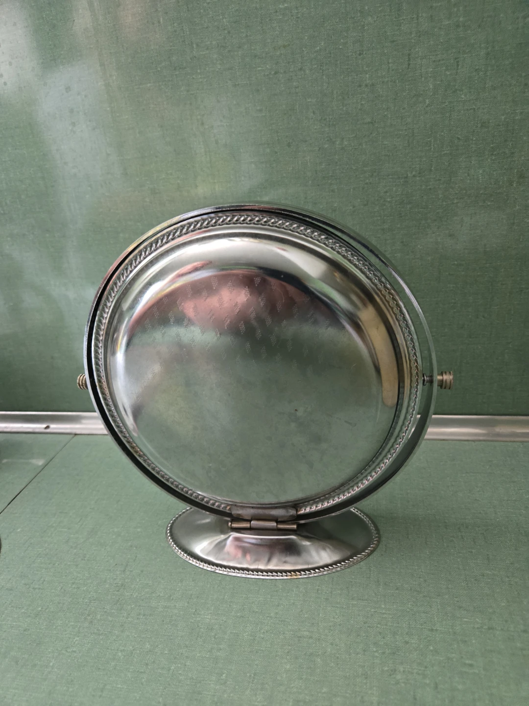 Vintage 3 Tier Foldable Serving Tray - photo 2