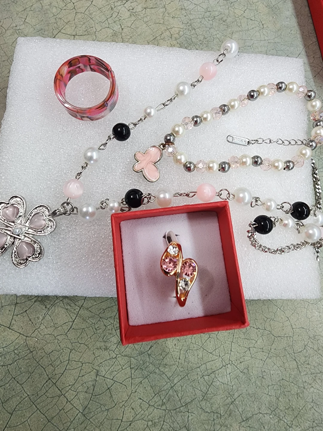 Jewelry Set with Rings and Necklace - photo 2