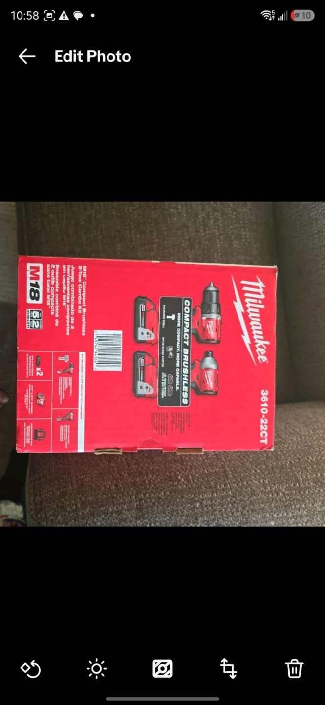 BRAND NEW Milwaukee M18 18V Cordless Drill/Impact Combo Kit