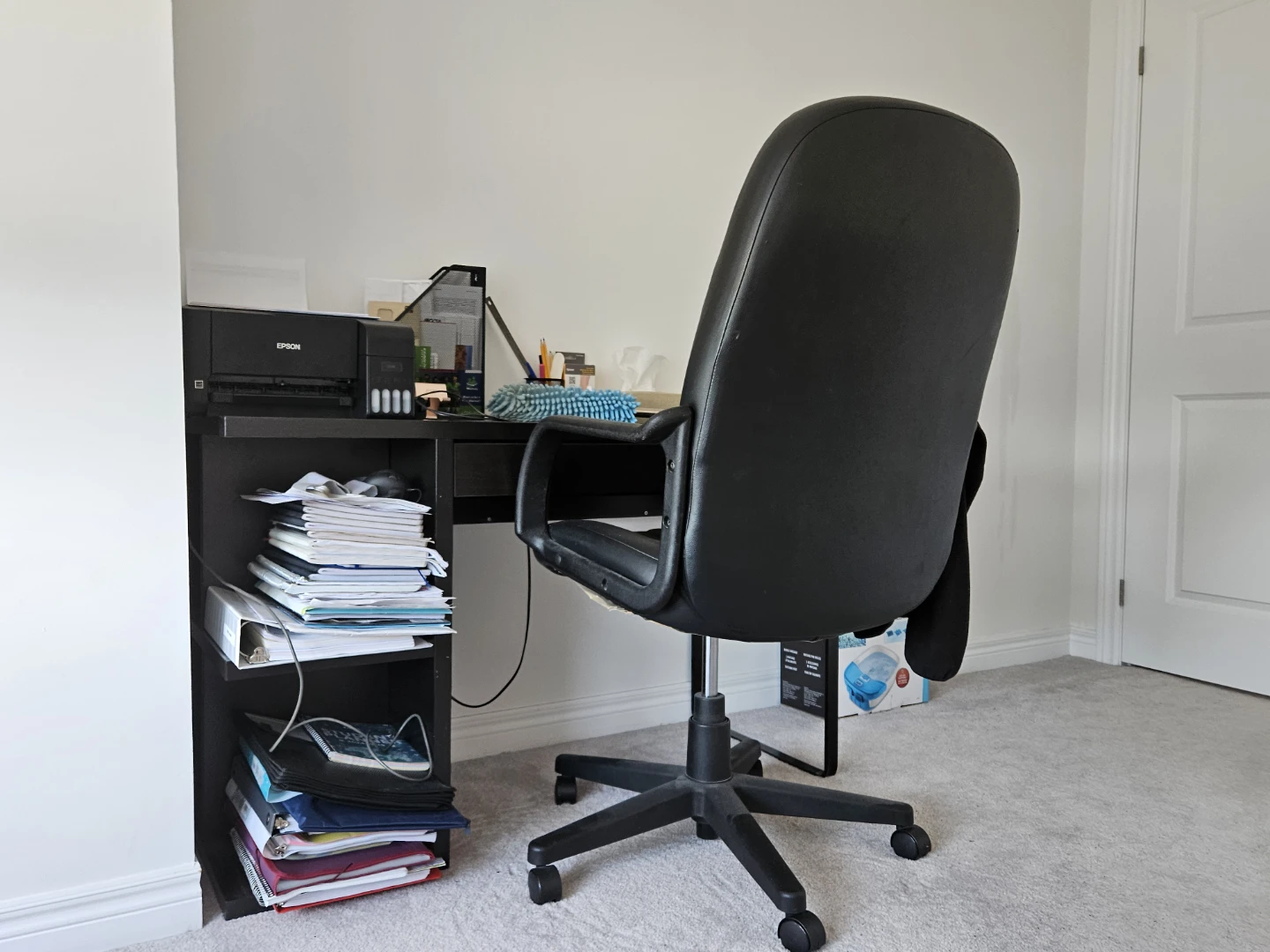 Black computer desk with shelves & chair - photo 3