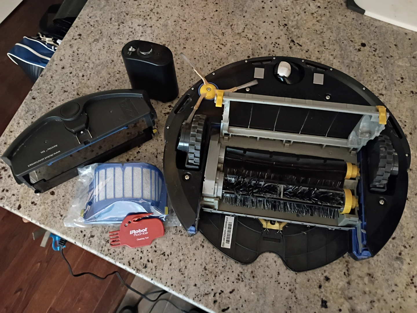iRobot Roomba 650 Vacuum - photo 2
