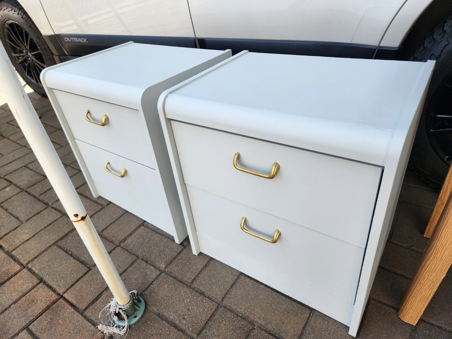 2-Drawer Nightstands with Gold Handles - photo 3