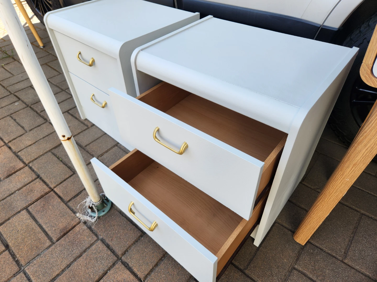 2-Drawer Nightstands with Gold Handles - photo 4