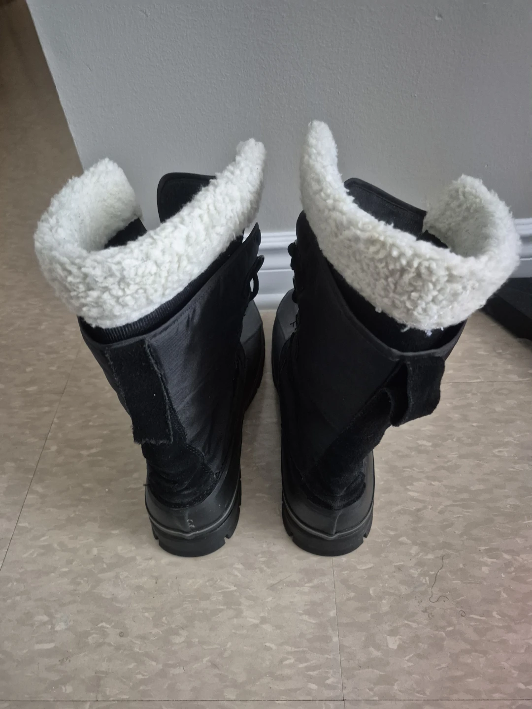 Joe Fresh Black Winter Boots - photo 3